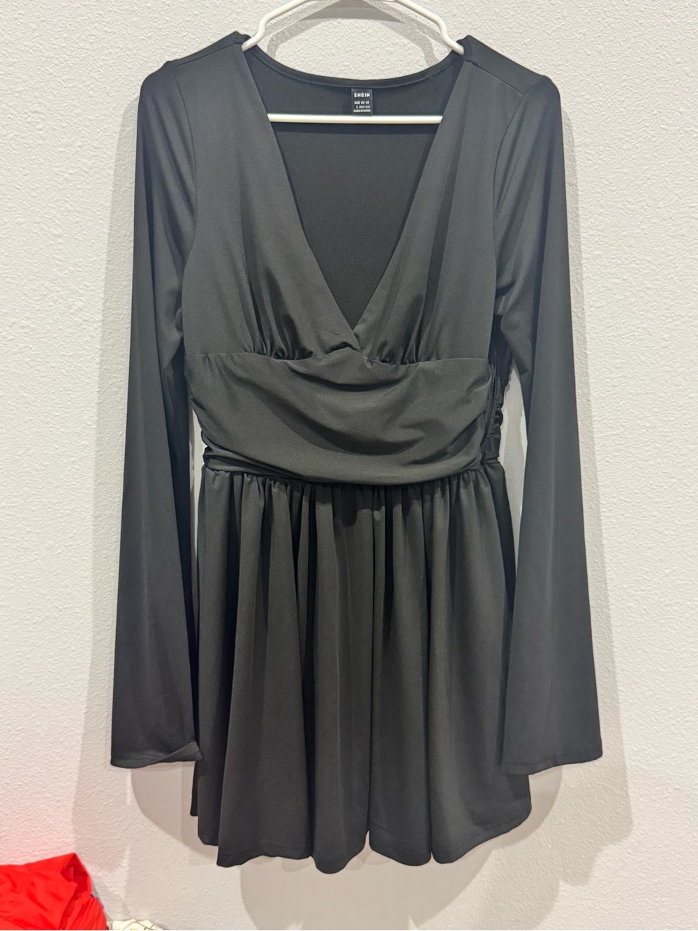 SHEIN Black Long-Sleeve V-Neck Mini Dress